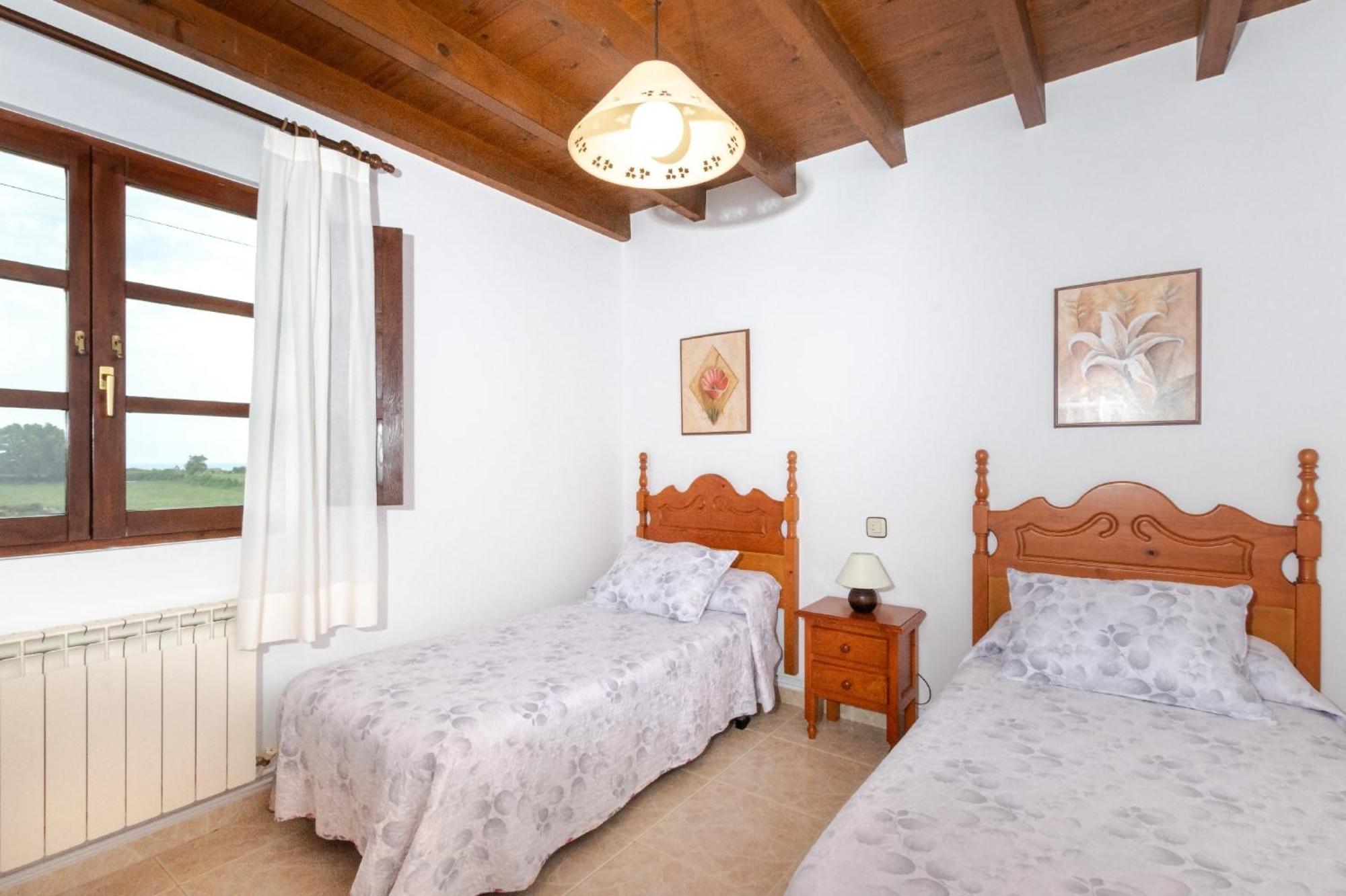 Apartamentos El Acebo Navés 外观 照片
