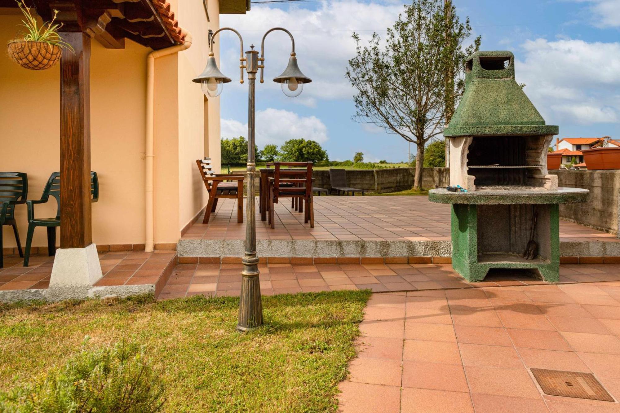 Apartamentos El Acebo Navés 外观 照片