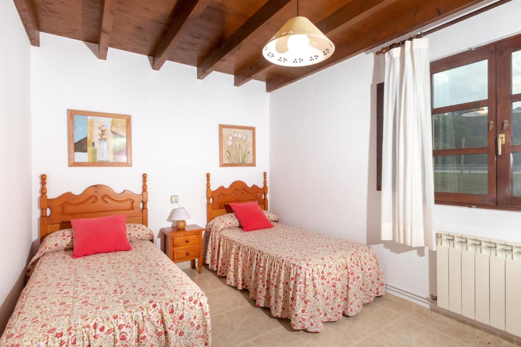 Apartamentos El Acebo Navés 外观 照片